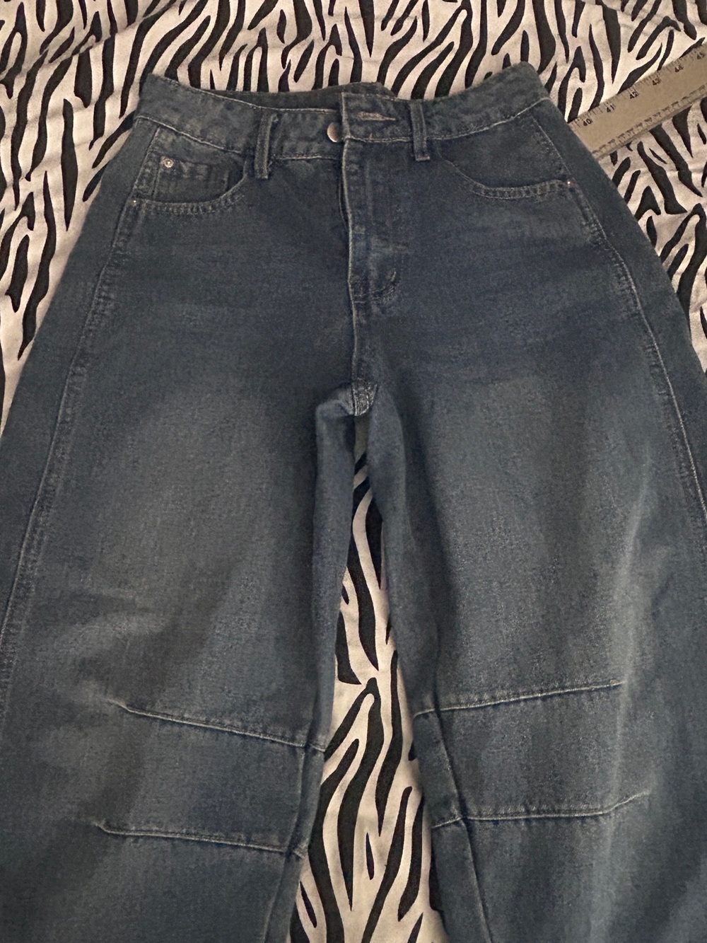 Women’s Medium Blue High-Rise Barrel Jeans
